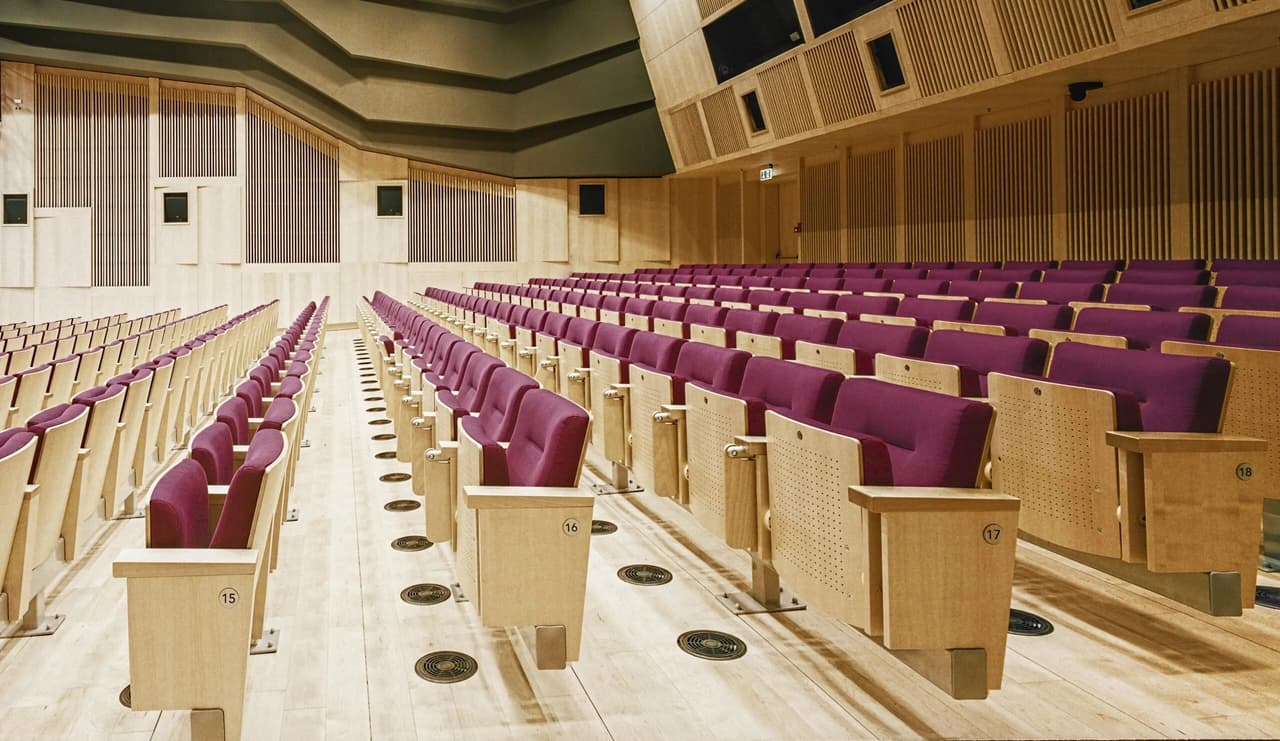 Sēdvietas auditorijām un pasākumu telpām