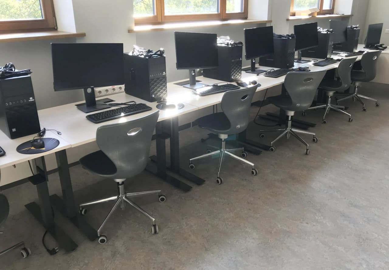 Jelgava State Gymnasium 10